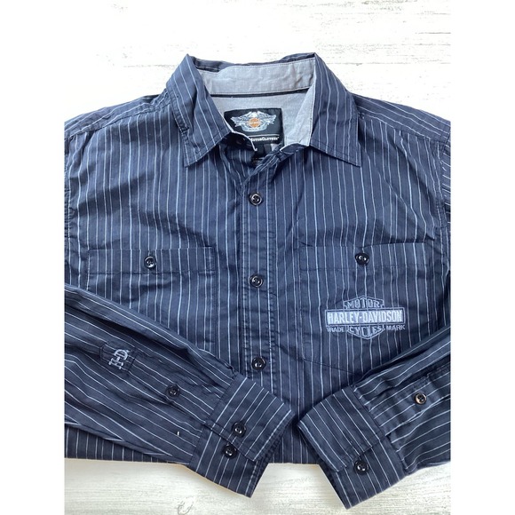Harley-Davidson Other - Harley Davidson Mens Sz M LS Black gray Pinstripe 2 Pockets Metal Logo Plaque